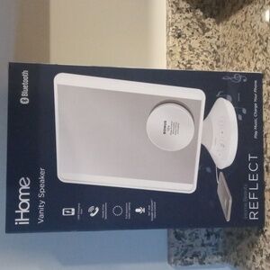 iHome White Bluetooth Vanity Mirror